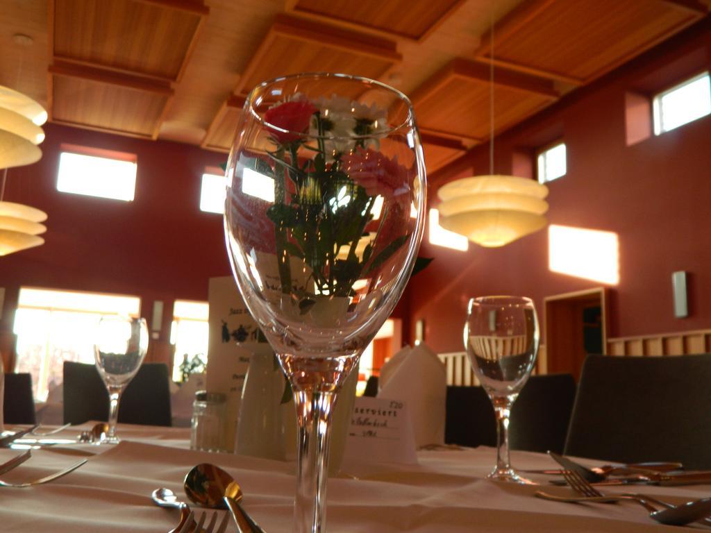 Landhotel Allgaeuer Hof Wolfegg Экстерьер фото
