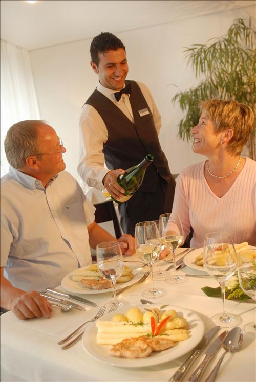 Landhotel Allgaeuer Hof Wolfegg Ресторан фото