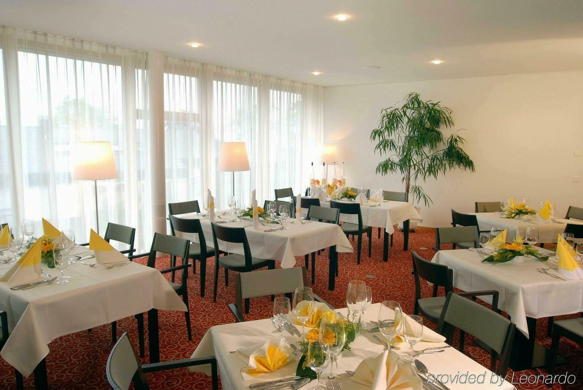 Landhotel Allgaeuer Hof Wolfegg Ресторан фото